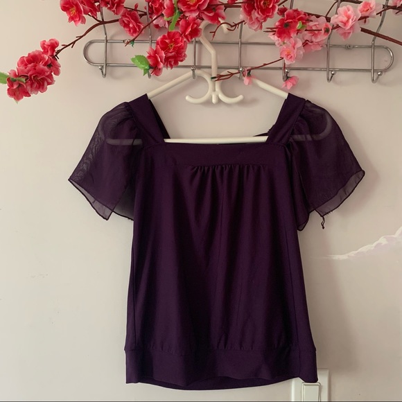 Cute square lined top - Picture 1 of 2